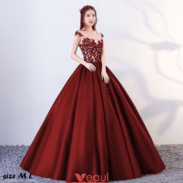 Đầm maxi dạ hội đính hoa