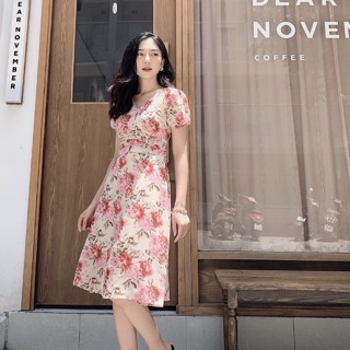 Váy voan hoa 2 lớp cổ tim xoè