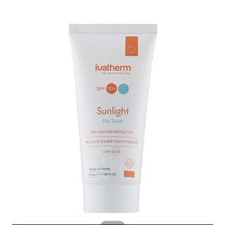 Kem chống nắng Ivatherm cho da dầu/da khô