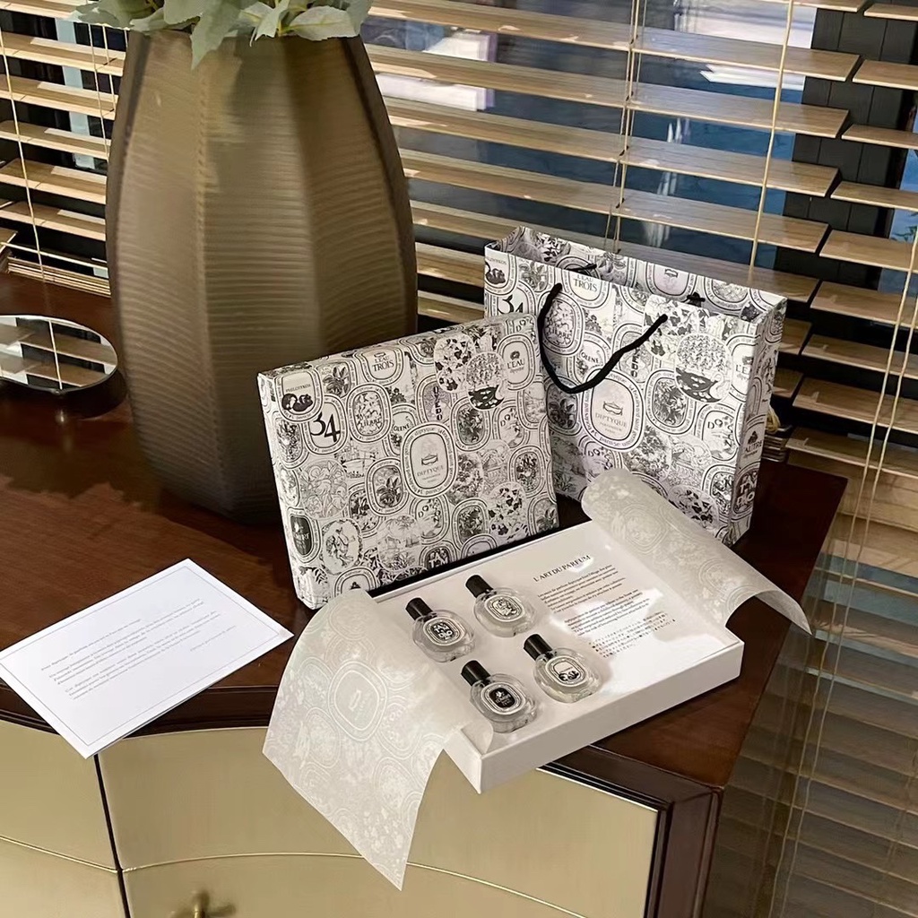 Bộ Nước Hoa 10ml Diptyque Nhãn Màu Đen Cho Nữ