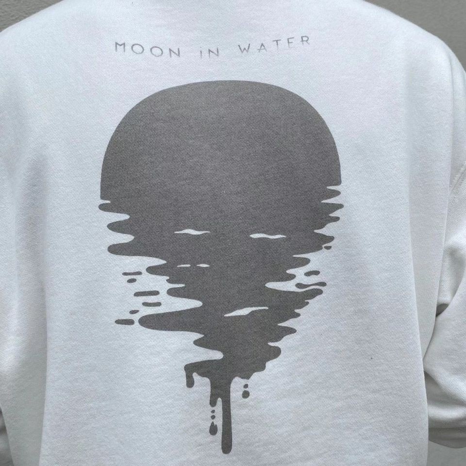 Áo sweater MOON DNS 8103 | BigBuy360 - bigbuy360.vn