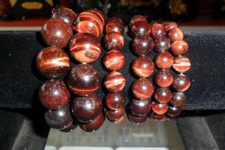 Vòng mắt hổ Nâu ĐỎ