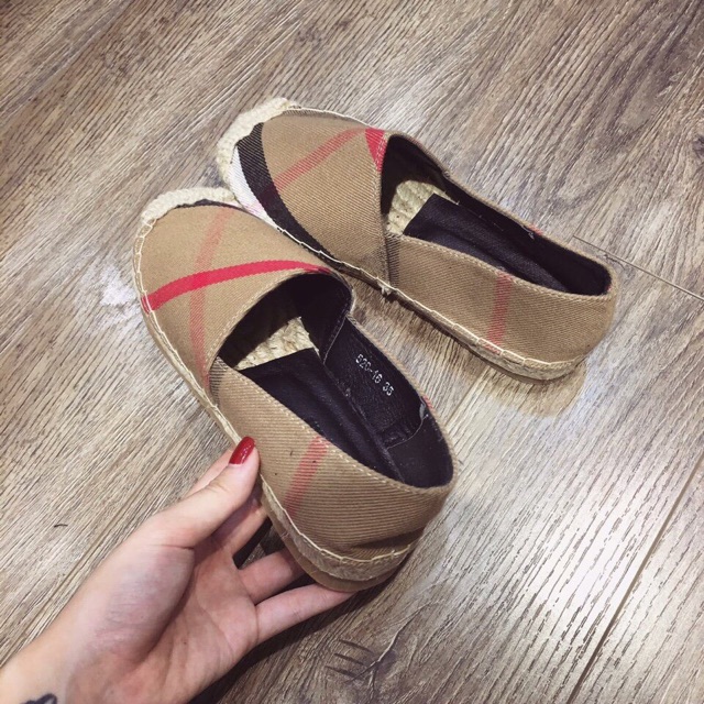 Giày slipon kẻ bbr đế cói fullbox