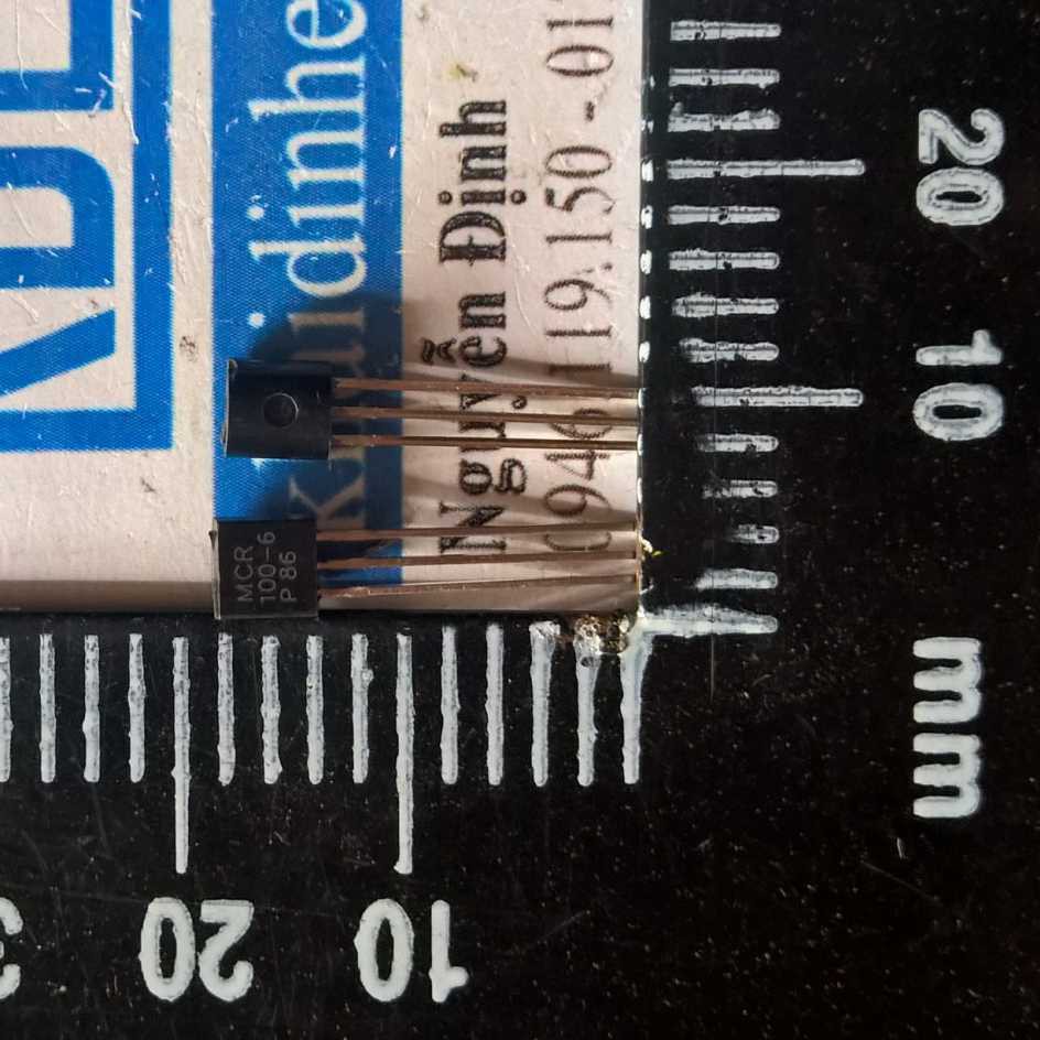 20 con MCR100-6 0.8A 600V TO-92 SCR (giá gói 20 con) kde1504
