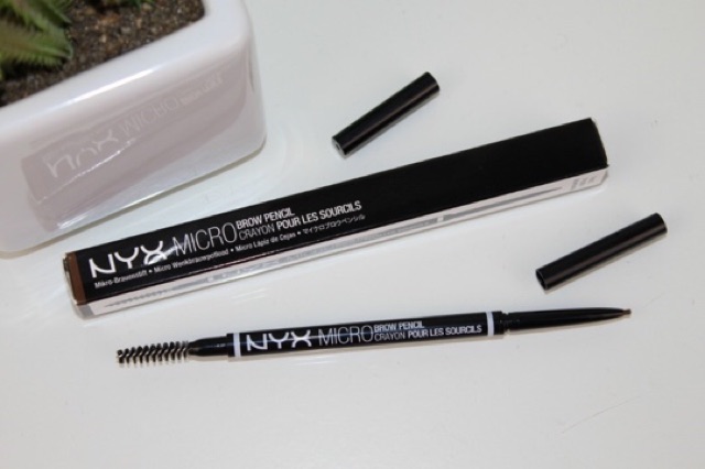 Chì Kẻ Mày Siêu Mảnh NYX Micro Brow Pencil