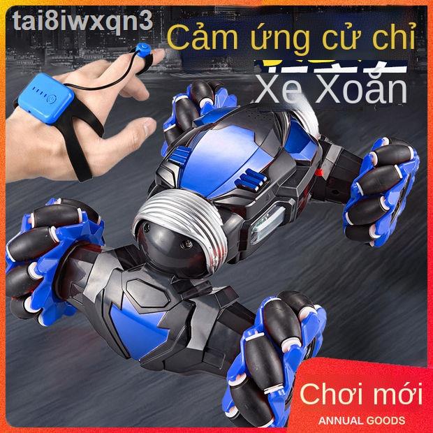 (HÀNG HOT)☼┅❁Cử chỉ cảm ứng xoắn xe ô tô điều khiển từ xa bốn bánh địa hình leo núi trẻ em đồ chơi sinh nhật điện