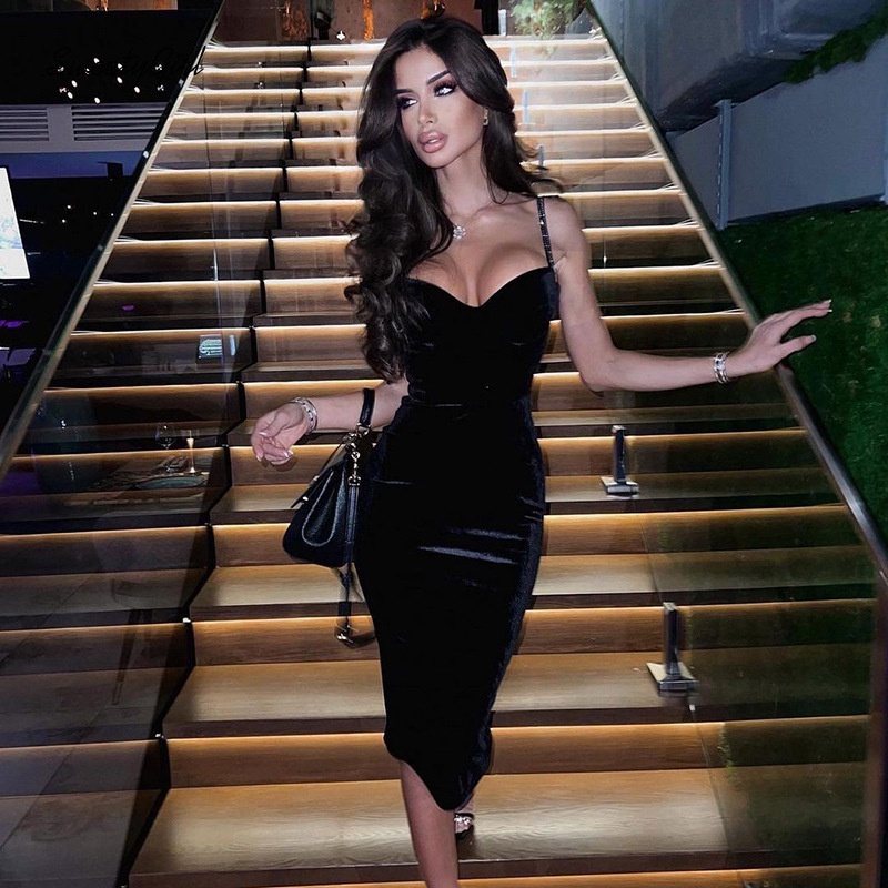 Đầm Ôm Hai Dây Cổ Chữ V Màu Trơn Thời Trang Dành Cho Nữ