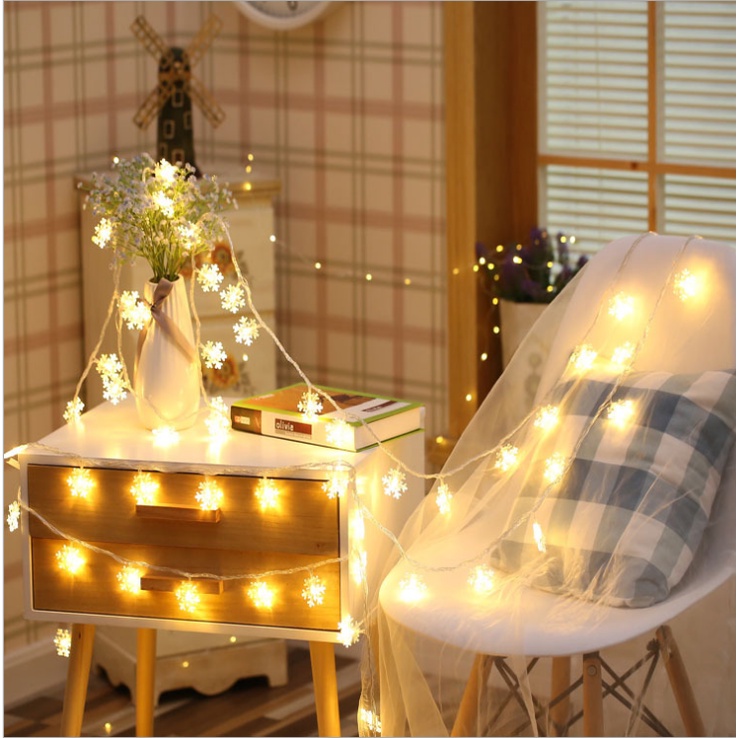Dây đèn LED hình bông tuyết trang trí Giáng Sinh