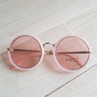 mắt kính cho bé