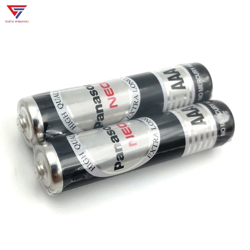 Một đôi pin đũa aaa