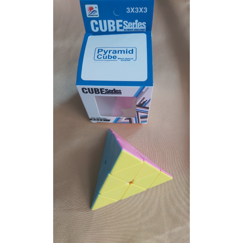 Biến Thể Rubik Tam Giác QiYi Pyraminx 3x3 Pyramid Cube trong hộp