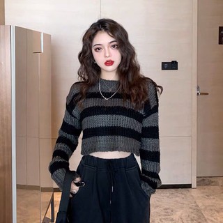 Áo len kẻ lửng croptop