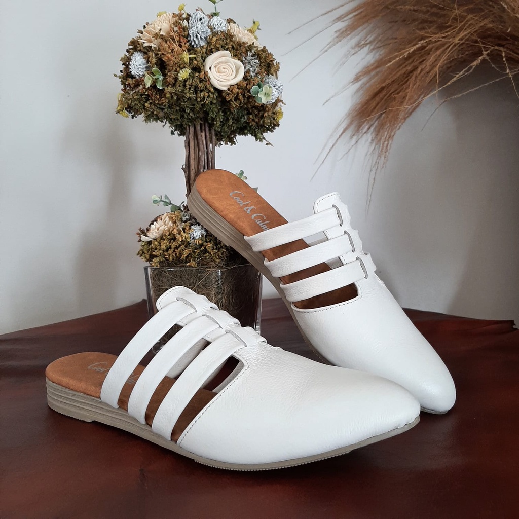 Giày Sandal Da Bò Thật Trượt Tutong Chính Hãng Màu Sắc Đẹp Mắt Thời Trang Thủ Công Mạnh Mẽ Cho Nữ Garut