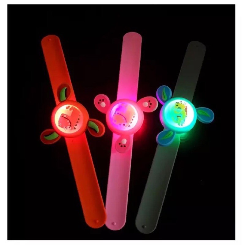 Vòng Đeo Tay Đuổi Muỗi Có Thể Xoay Được | BigBuy360 - bigbuy360.vn