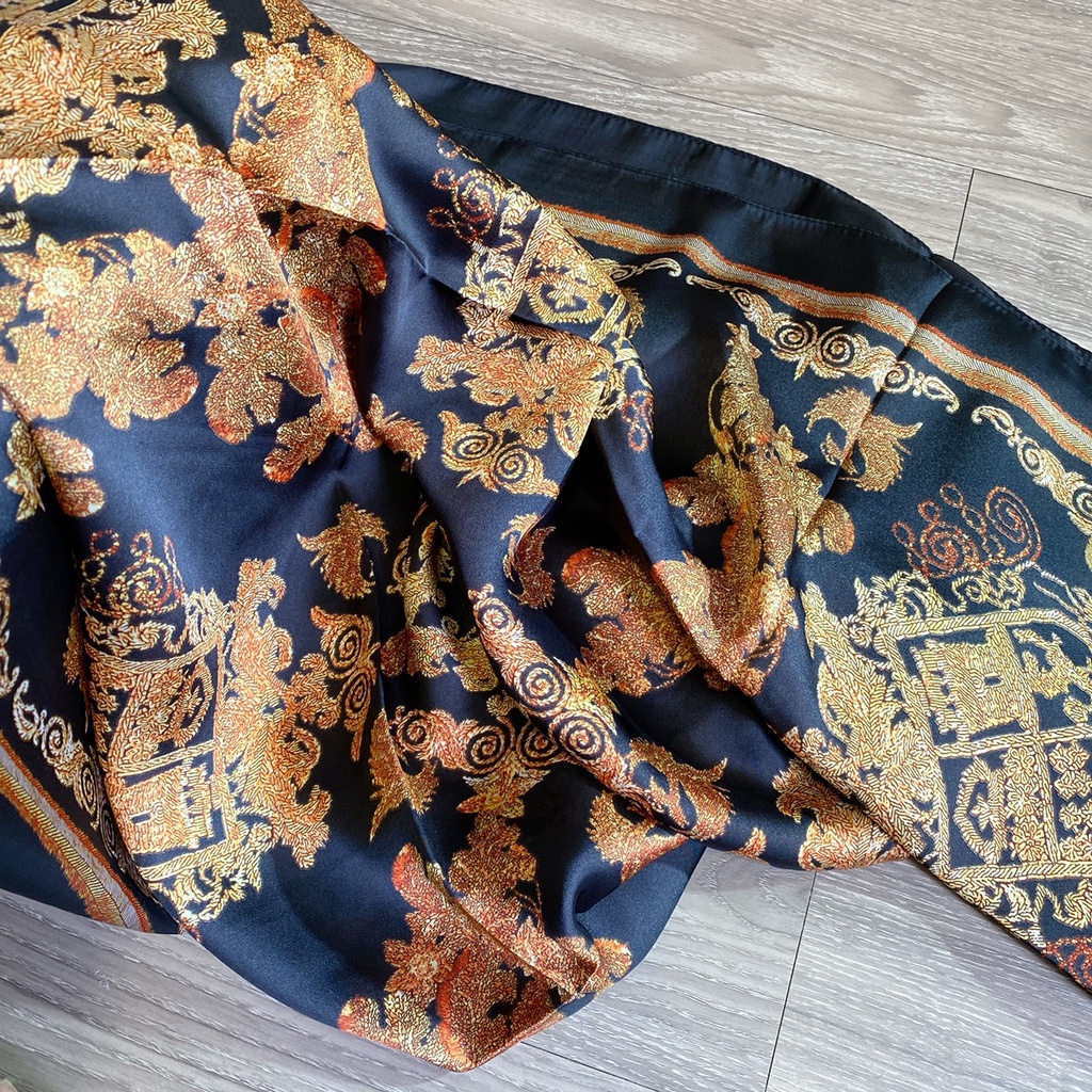 KHĂN LỤA ĐEN HOA VĂN VÀNG CỰC SANG BẢN TO 180*90SALE SỐCKHĂN LỤA DÀI CAO CẤP SANG TRỌNG