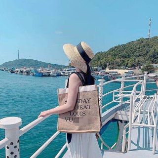 Túi cói đi biển