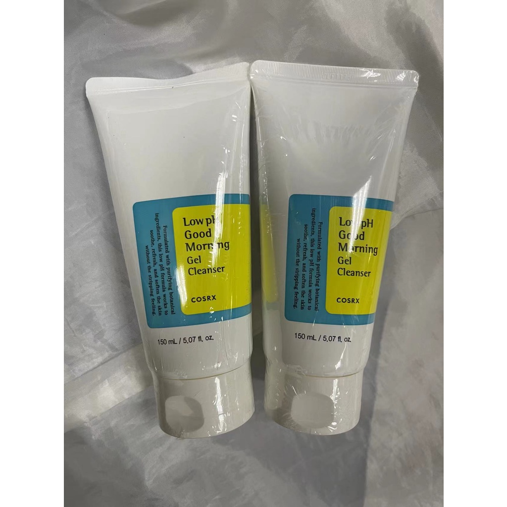 Sữa rửa mặt dạng gel COSRX 150ml chiết xuất trà xanh độ pH thấp sử dụng buổi sáng