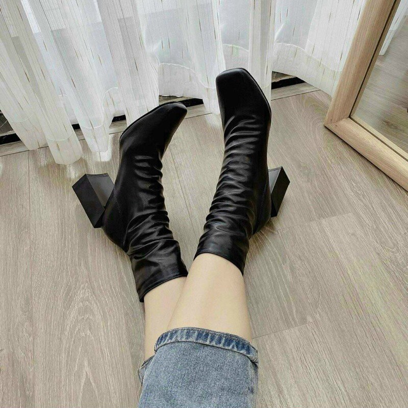 Bốt nữ cao gót da nhăn đế vuông da bóng sẵn hàng | BigBuy360 - bigbuy360.vn