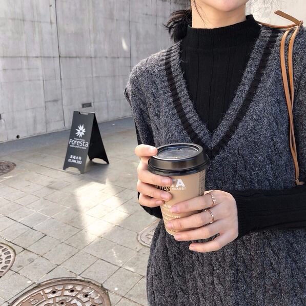 Áo len không tay cổ chữ V thời trang Hàn Quốc sành điệu