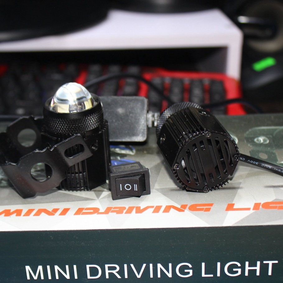Đèn trợ sáng bi cầu mini 2 chế độ xe máy loại 1 hộp có nguồn