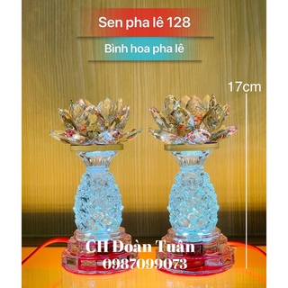Một cặp đèn thờ pha lê sen thơm cao 17cm