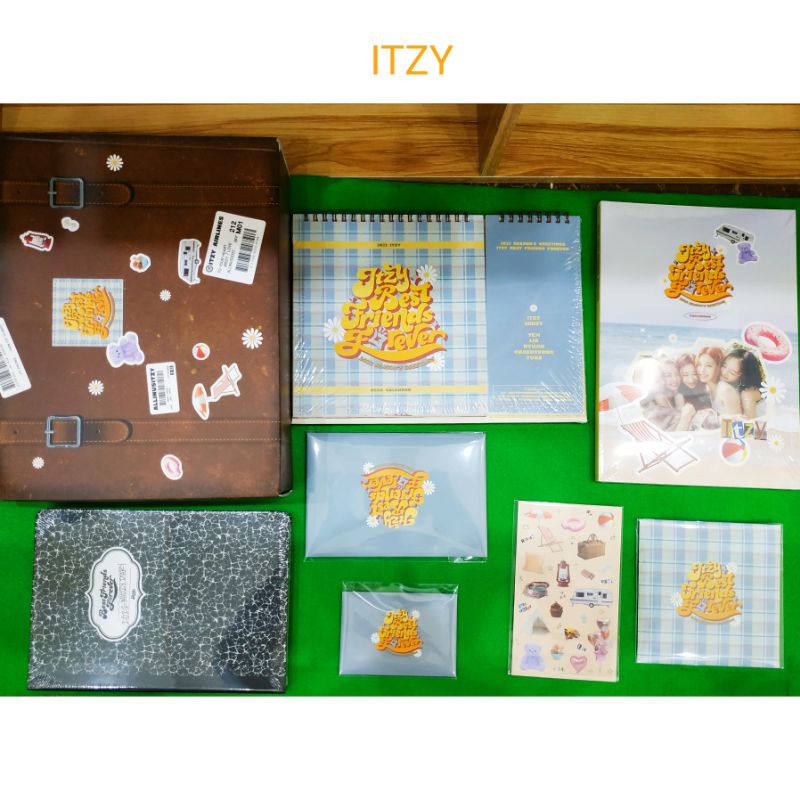 Phụ kiện Season's Greetings 2022 nhóm nhạc ITZY