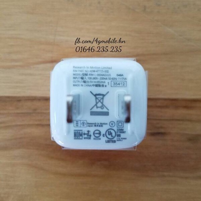 Củ sạc 3 chân BlackBerry 750mah, 850mAh và cáp microusb hàng zin