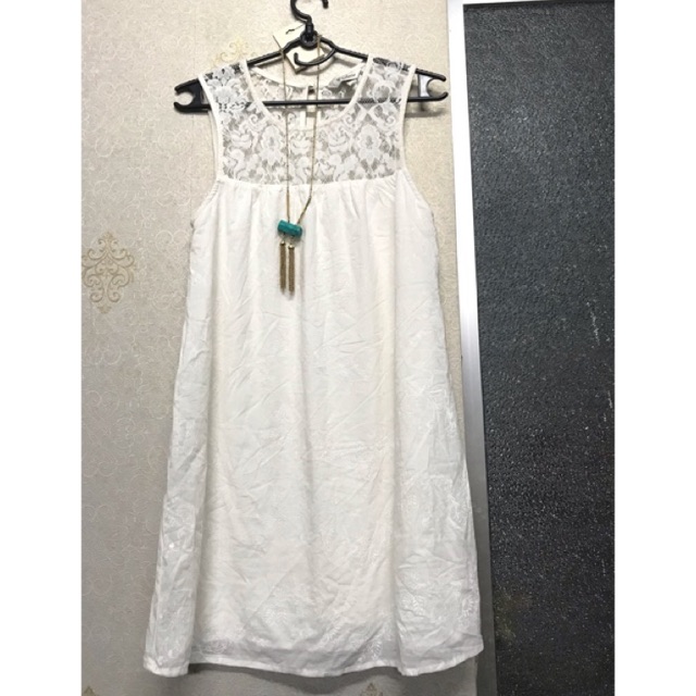 Đầm trắng xuông Vnxk