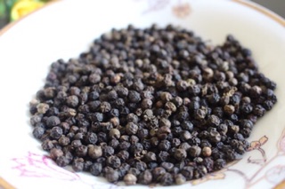 Hạt tiêu đen nguyên hạt