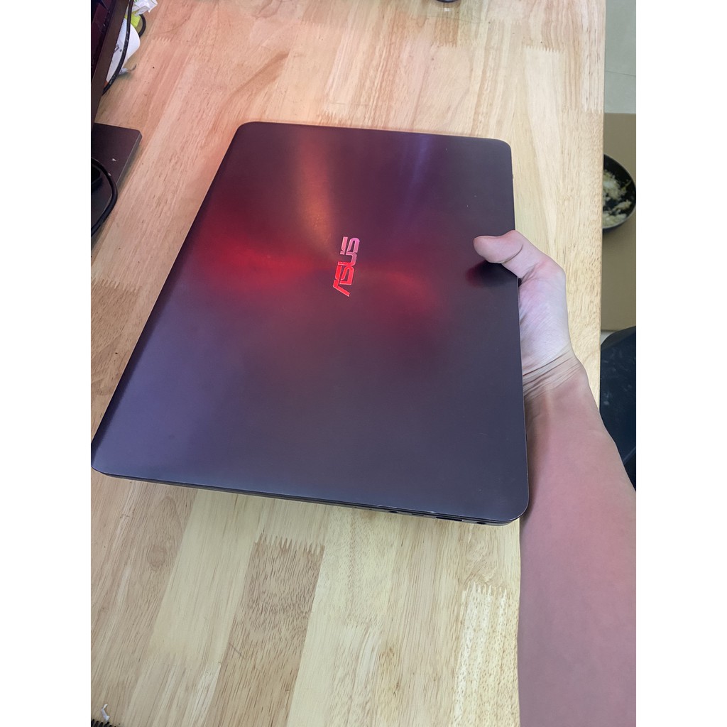 Laptop Asus ZenBook UX305 (Core M-5Y10c, 8GB, 128GB, VGA Intel HD Graphics 5500, 13.3 inch