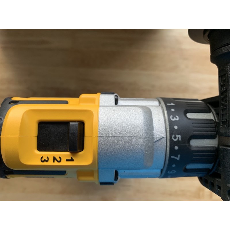 Máy Khoan Pin Cầm Tay Dewalt 18V DCD 996 P2