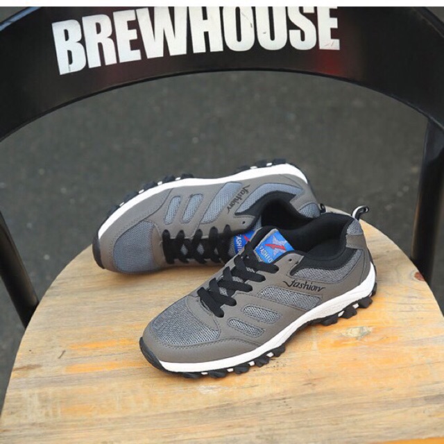 Giày Thể Thao Nam xám SP09 -S24 | BigBuy360 - bigbuy360.vn
