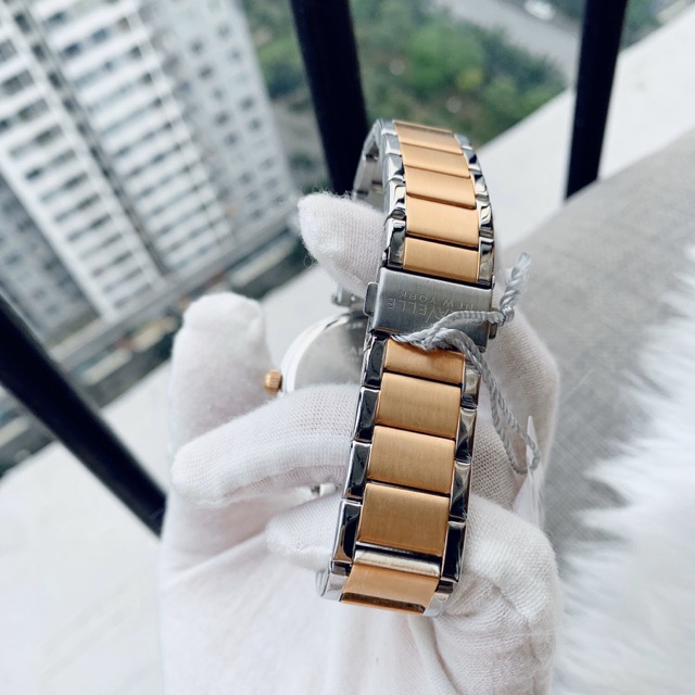 Đồng hồ thời trang nữ dây thép không gỉ Caravelle 45L152 - máy Quartz - chống nước 3ATM - size 38mm chính hãng | BigBuy360 - bigbuy360.vn