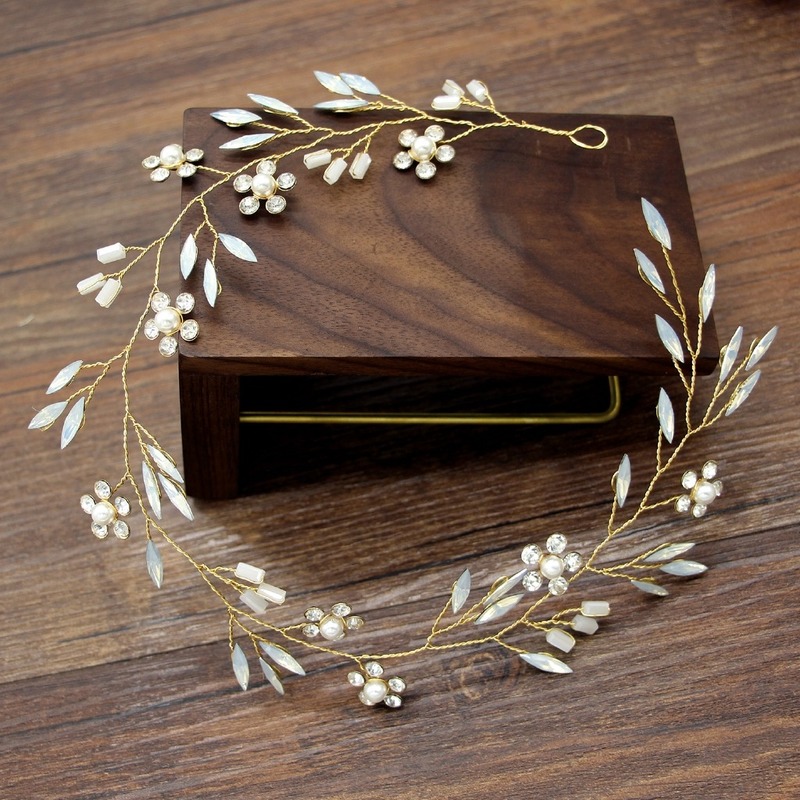 Bộ vòng đội đầu và khuyên tai hình hoa lá đính ngọc trai nhân tạo