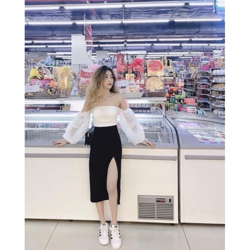 Chân váy xẻ đùi