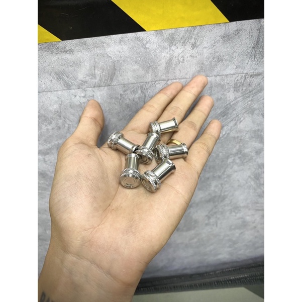 Van lốp INOX304 mọi loại xe