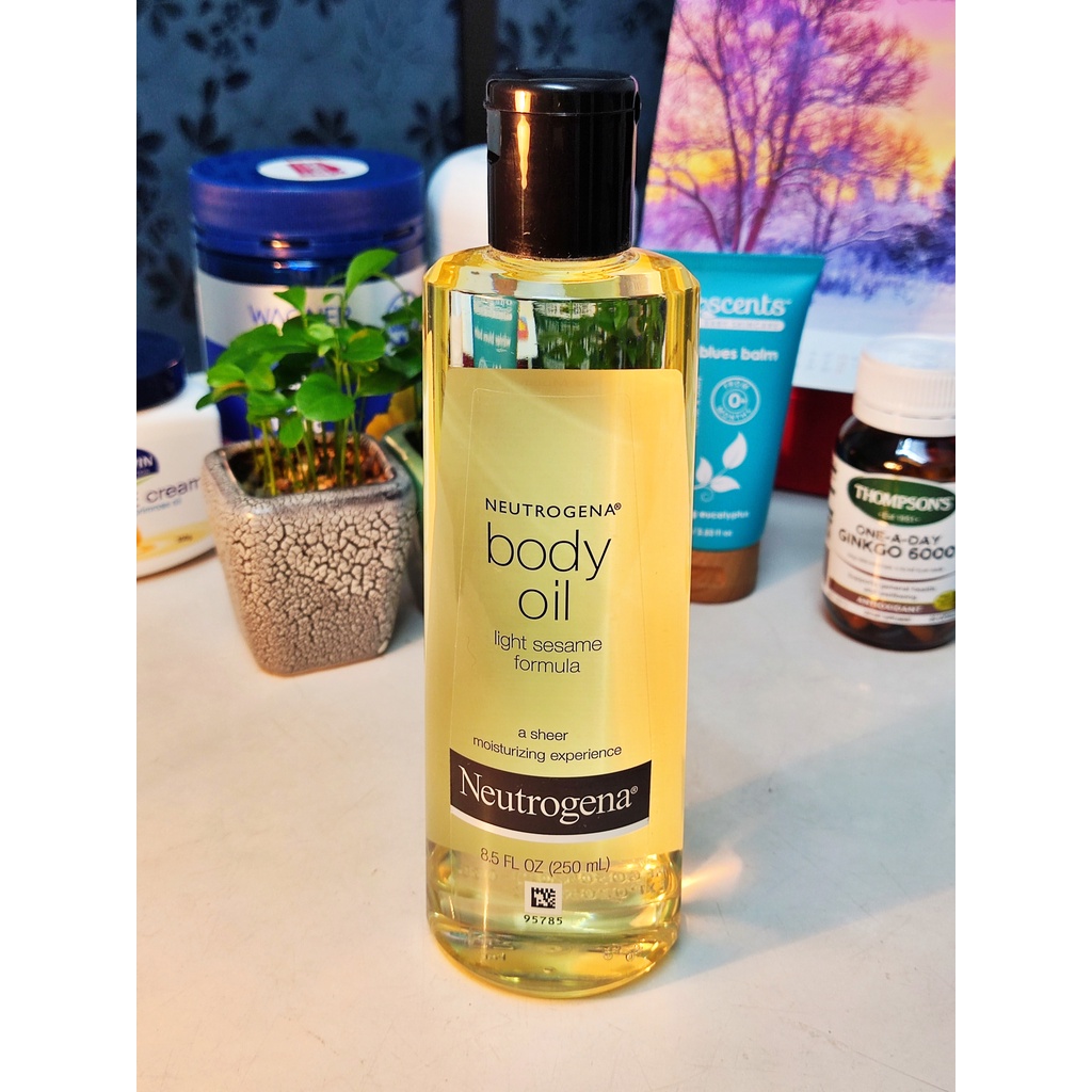 [NEW] Dầu dưỡng thể Neutrogena Body Oil Light 250ml