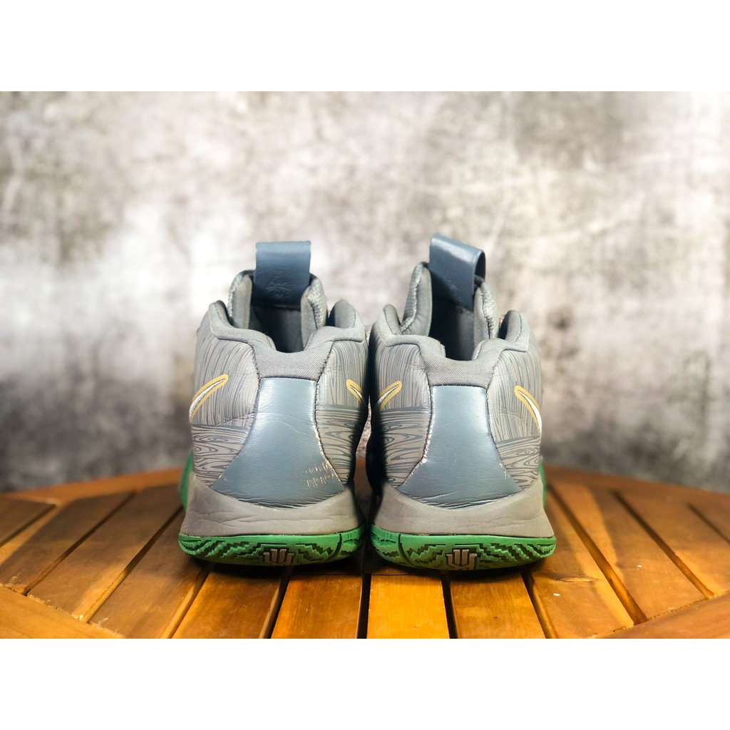 (Size 41) Giày Thể Thao Chính Hãng 2hand NIKE KYRIE 4 "CITY OF GUARDIANS" ` < *