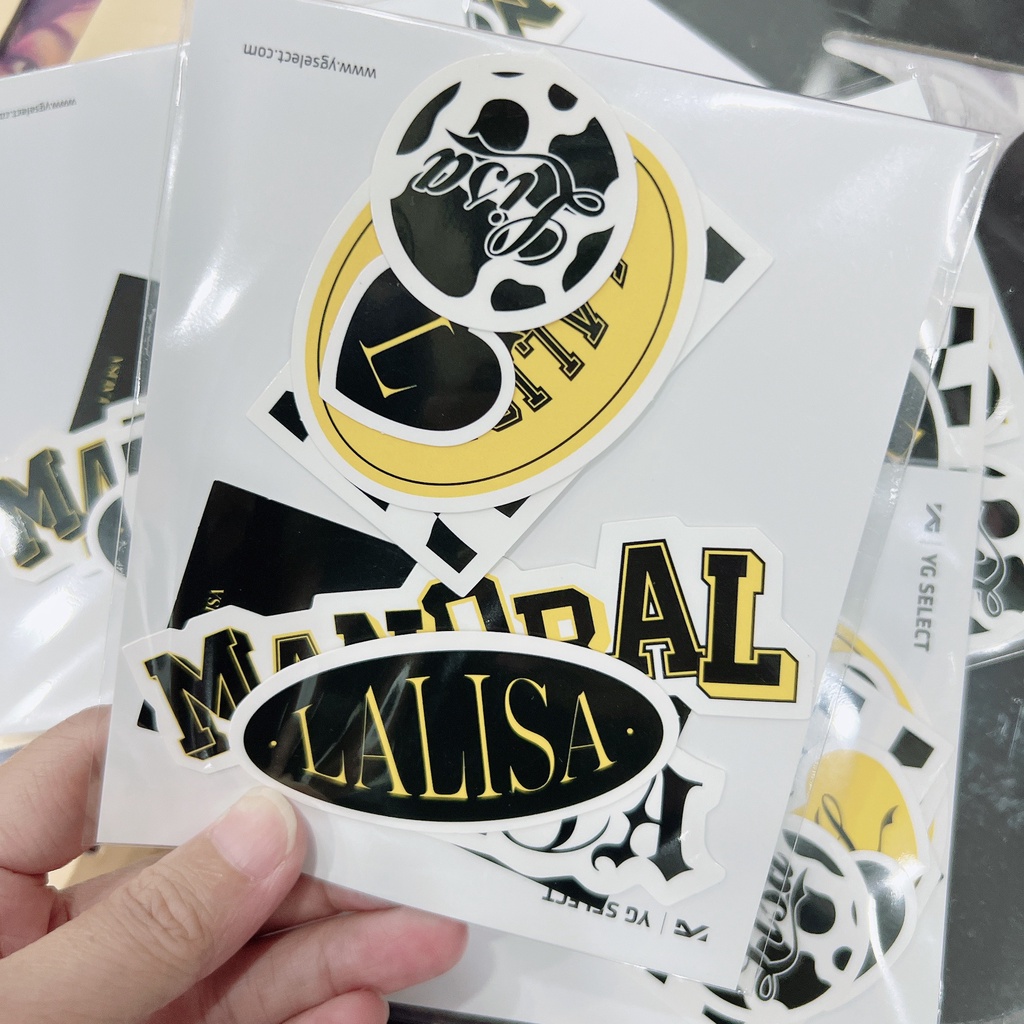 Hình dán Sticker LALISA Blackpink từ Y.G