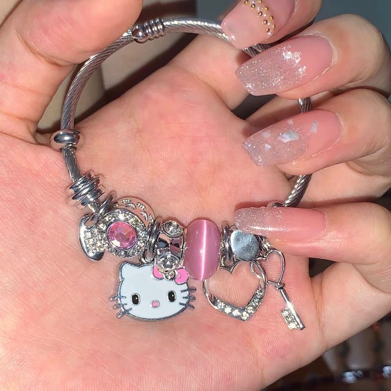 Vòng Tay Hello Kitty Có Charm