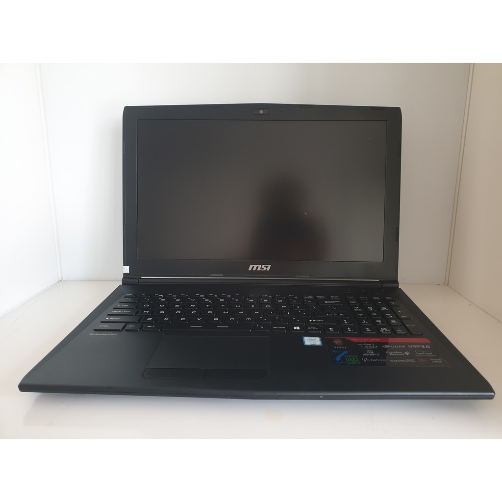 Laptop MSI GL62. I7 7700HQ 1050 4GB.