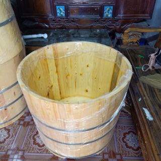 Bồn tắm tròn gỗ thông
