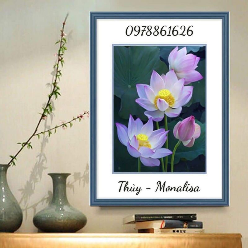 Tranh thêu hoa sen