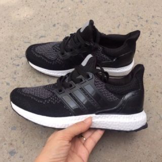HÀNG CÓ SẴN GIÀY ULTRA BOOST FULL BOX