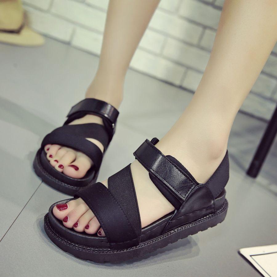 Xăng đan nữ 3 quai chéo vải dù Bi Shop