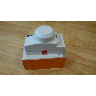 Công tắc cảm biến chuyển động radar vi sóng ss01