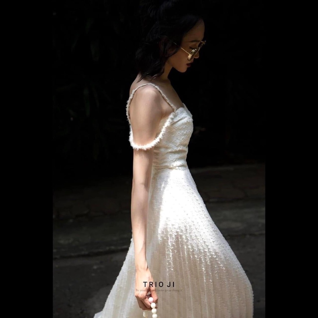 Đầm Maxi Ren Dập Ly