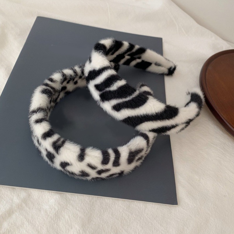 Băng Đô Cài Tóc Bản Rộng In Họa Tiết Da Báo / Ngựa Vằn Bằng Lông Nhung Dễ Thương Xinh