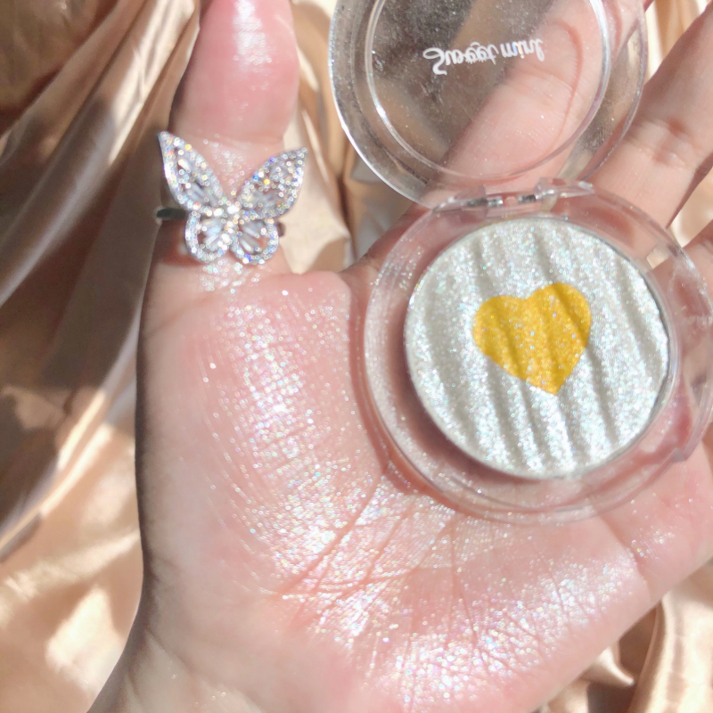 Bảng phấn bắt sáng hai màu aurora tạo khối dành cho trang điểm chuyên nghiệp | BigBuy360 - bigbuy360.vn