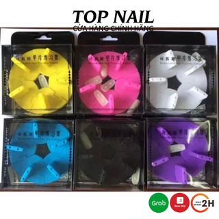 Đế đỡ móng mẫu nhựa 5 miếng,hộp móng tập vẽ
